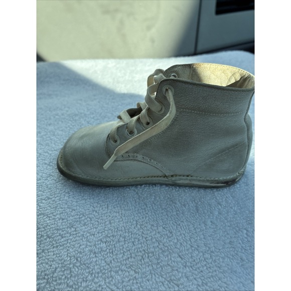 Vintage TRIMFOOT WHITE LEATHER WALKING SHOES BABY TODDLER - Picture 8 of 16